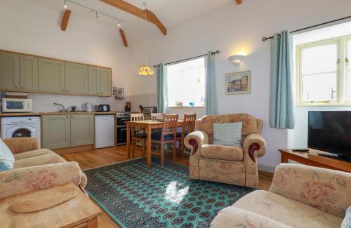 Truro House | Sunlight Cottage