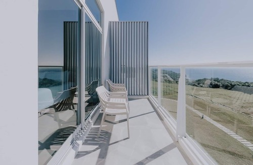 Eluan Bed & Breakfast | Sunlight on the peninsula