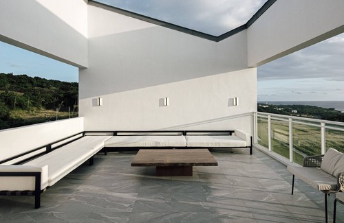 Eluan Bed & Breakfast | Sunlight on the peninsula