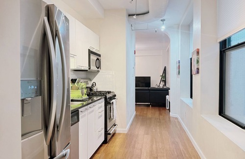 Downtown Boston Apartment | Sunlit Spacious 3BR in Center of Downtown Boston! Guest Favorite!