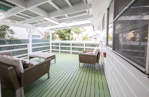 Wollongong Cottage | Sunning and spacious - Green Gables Tree House