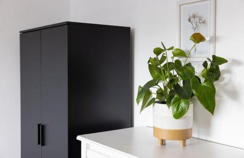 East Wittering Apartment | Sunny 1 bedroom apartment, Ocean house, East wittering