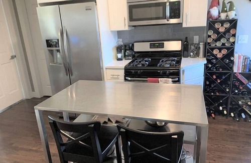 South Boston Condo | Sunny 2 bedroom in Southie