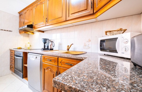 Vale de Parra Villa | Sunny Algarve Villa Near Beaches & Golf