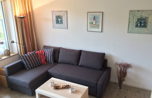 Busum Apartment | Sunny balcony, 200m to the sandy beach *WLAN*