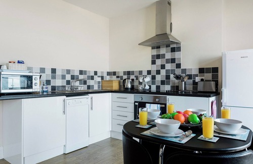 Shanklin Cabin | Sunny Beach Apartments