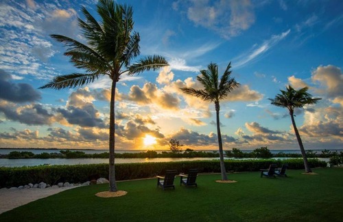 Marathon Apartment | Sunny Beaches | Sunset Cruises. 2 Bedroom Private Villa