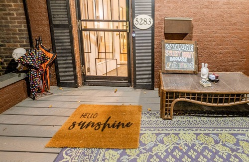 Squirrel Hill House | Sunny Bunny House Eco-Luxe Vacation Retreat.