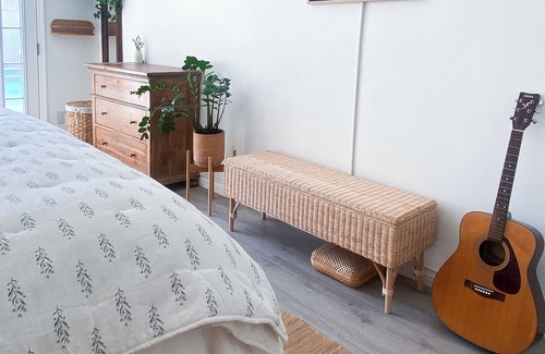 Los Angeles House | Sunny + Cozy 2BR Home with a Pool Near DTLA + Pasadena