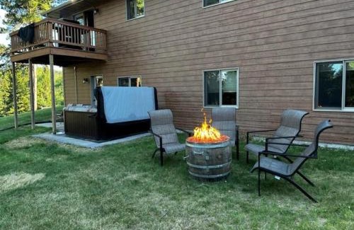 Sturgis House | Sunny Day Hideaway