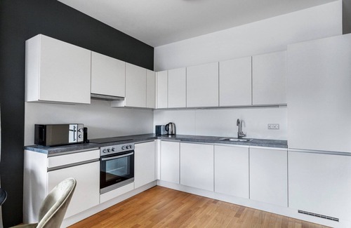 Donaustadt Apartment | Sunny Donaustadt 2BR w/Storage, Private Garden, near U1, by Blueground