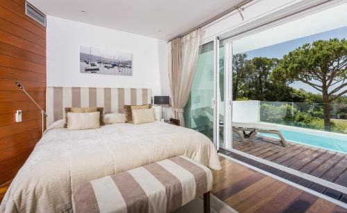 Vale do Garrao Apartment | Sunny Lounge Apartment