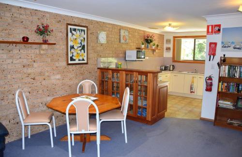 South West Rocks House | Sunny Nook - Bring your own linen.