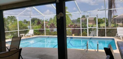 Fort Myers Villa | Sunny Paradise