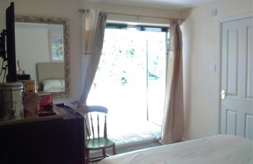 France Lynch Bed & Breakfast | Sunny Patch