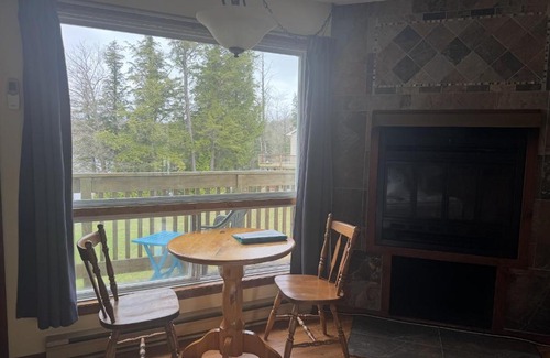 Seguin Resort | Sunny Point Resort