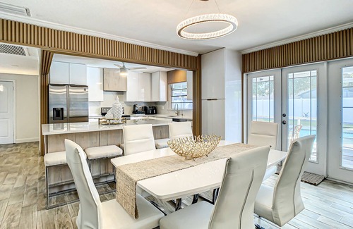 Greater Northdale House | “Sunny Retreat” Pool & mini Golf