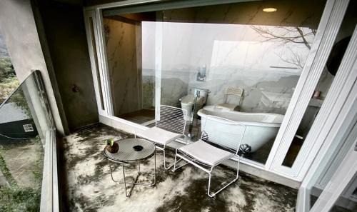 Ruifang House | Sunny Room