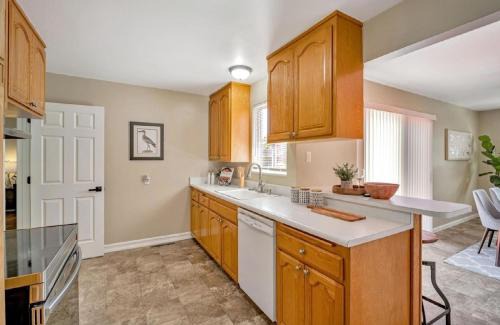 San Lorenzo House | Sunny San Lorenzo Ranch - 3BR Home with Large Yard