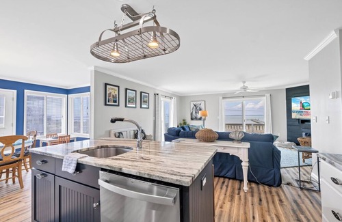 Chincoteague House | Sunny Shack on Chincoteague Island!