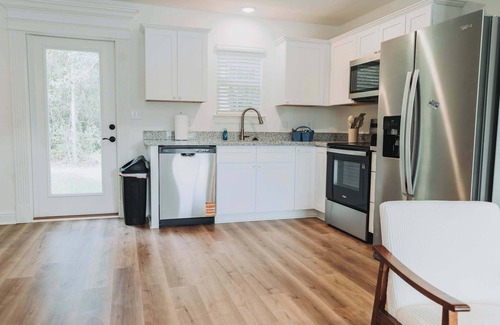 Gulfport House | Sunny Shore Summary: