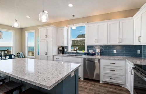 Port Bolivar House | Sunny Shores Beachfront Villa