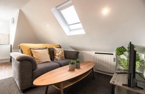 Easton Apartment | Sunny Side Flat 5 Contractors Long Stays