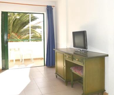 Arona Apartment | Sunny Silencio Park