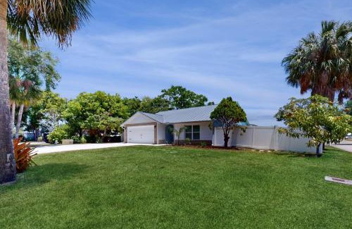 Palmetto House | Sunny Skies