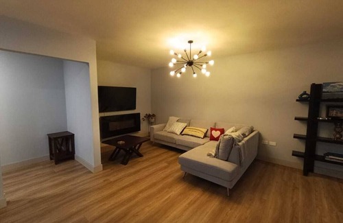 San Sebastian Apartment | Sunny spacious apartment in Cuenca