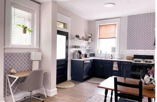 Mosby Apartment | Sunny, Spacious Suite Green & Shaded Backyard