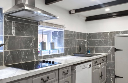 Penwithick Apartment | Sunnyside Cottage Retreat