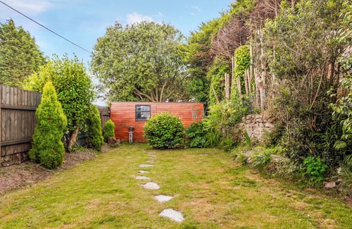 Penwithick Apartment | Sunnyside Cottage Retreat