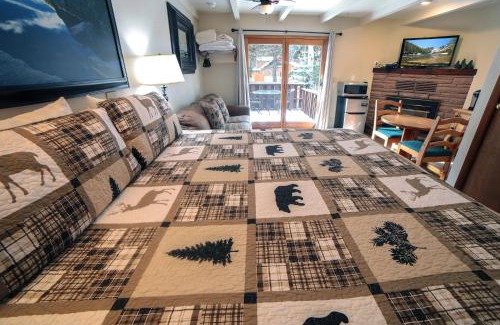 Estes Park Apartment | Sunnyside Knoll- 4 cabin