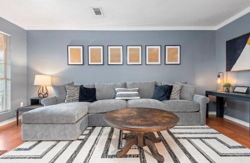 Bacliff Apartment | Sunnyside Retreat