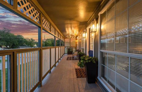 Bacliff Apartment | Sunnyside Retreat