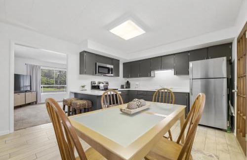 Indian Point House | Sunrise - 1322 Indian Point Road