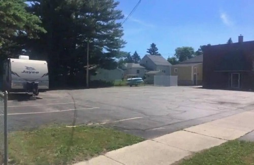 Alpena Apartment | Sunrise Apartment - 2 bedroom with Bay views.