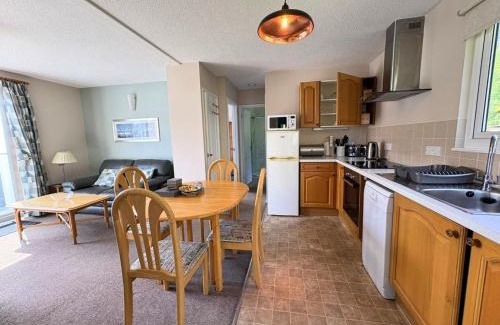 Seaton House | Sunrise Bay - Mount Brioni