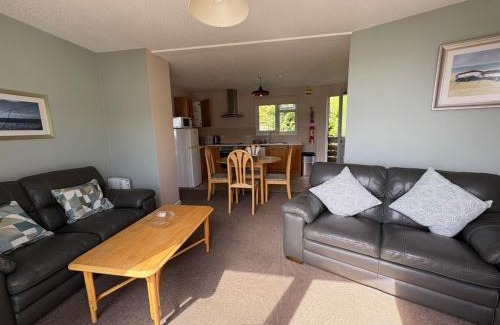 Seaton House | Sunrise Bay - Mount Brioni