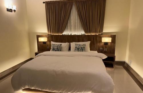 D.H.A. House | Sunrise BnB Creek