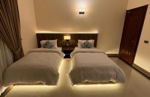 D.H.A. House | Sunrise BnB Creek