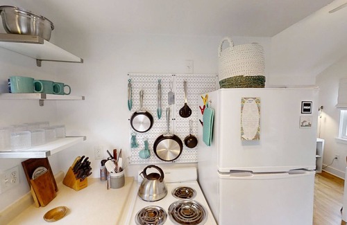 Brewster Cottage | Sunrise Cottage Brewster - 1 Bed Cottage, Perfect for a Cozy Getaway!