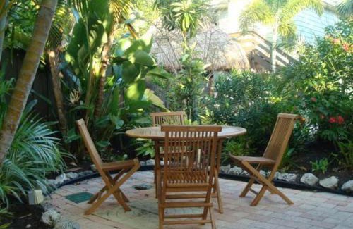 Anna Maria Apartment | Sunrise Garden Resort