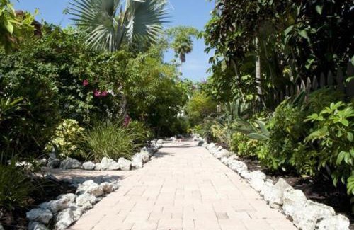 Anna Maria Apartment | Sunrise Garden Resort
