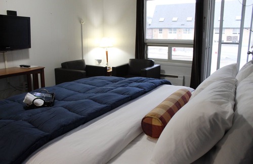 Parry Sound Hotel | Sunrise Inn