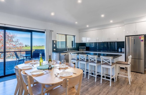 Kiama House | Sunrise on Easts 1 - Kiama
