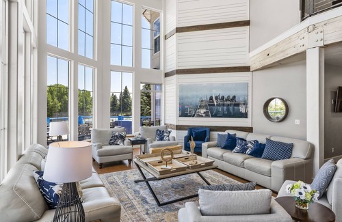 Harbor Village Hotel | Sunrise Resort Room #203 | 2 Bed, 1 Bath