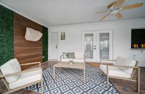 Sunrise House | Sunrise Serenade - Sun-Soaked FLL Getaway - Pool - BBQ - Near Beaches