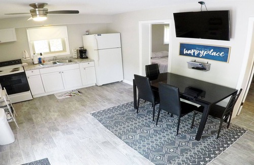 Sunrise Beach House | Sunrise Shores Cabin #2 Lake Front with a POOL!